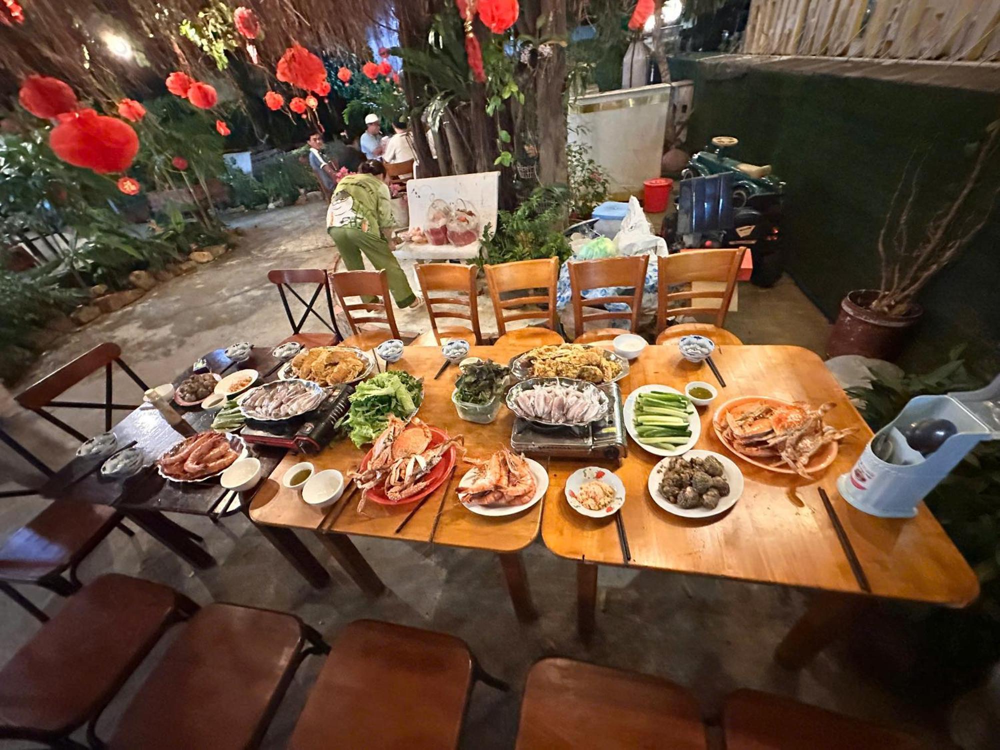 Chi Khu Co Ong Bungalow Hotel מראה חיצוני תמונה
